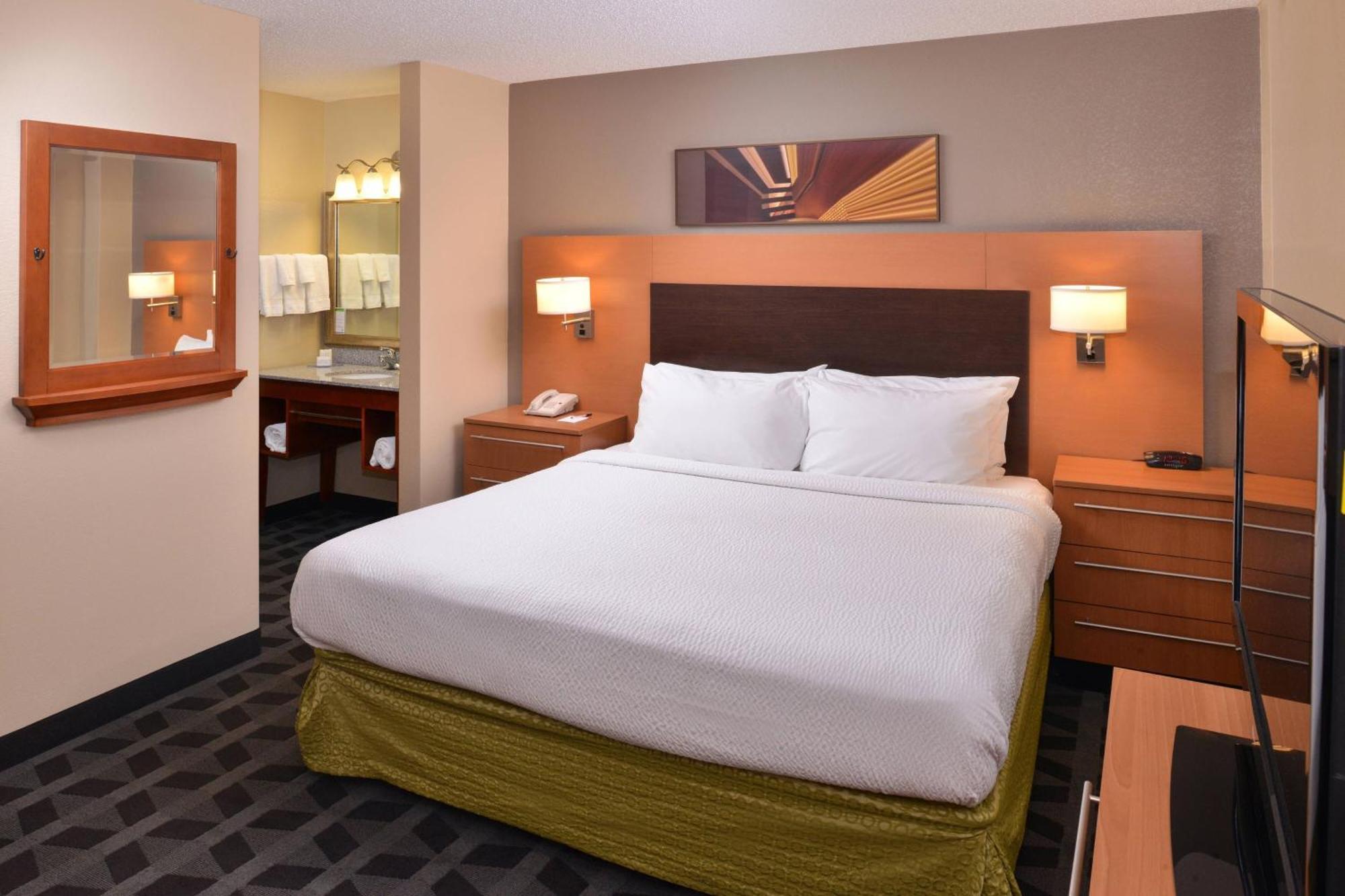 Towneplace Suites Detroit וורן מראה חיצוני תמונה