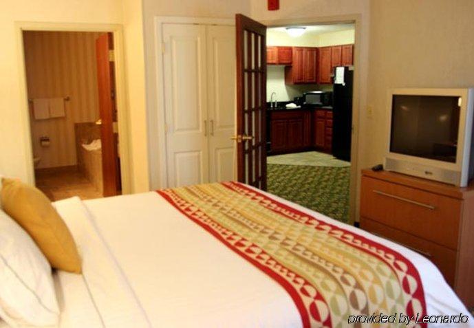 Towneplace Suites Detroit וורן מראה חיצוני תמונה
