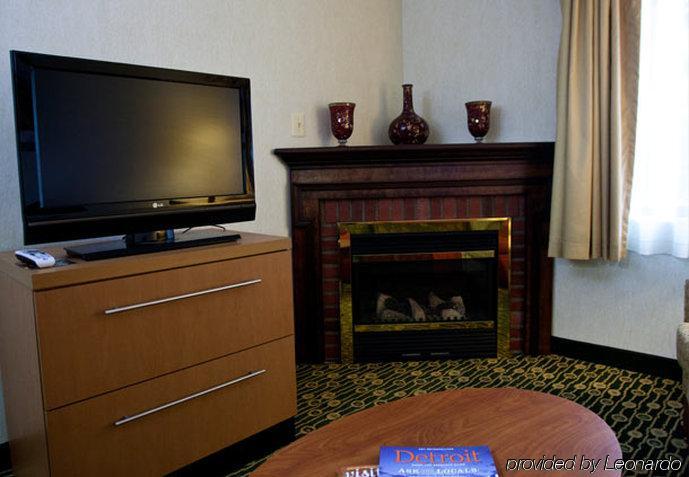Towneplace Suites Detroit וורן מראה חיצוני תמונה