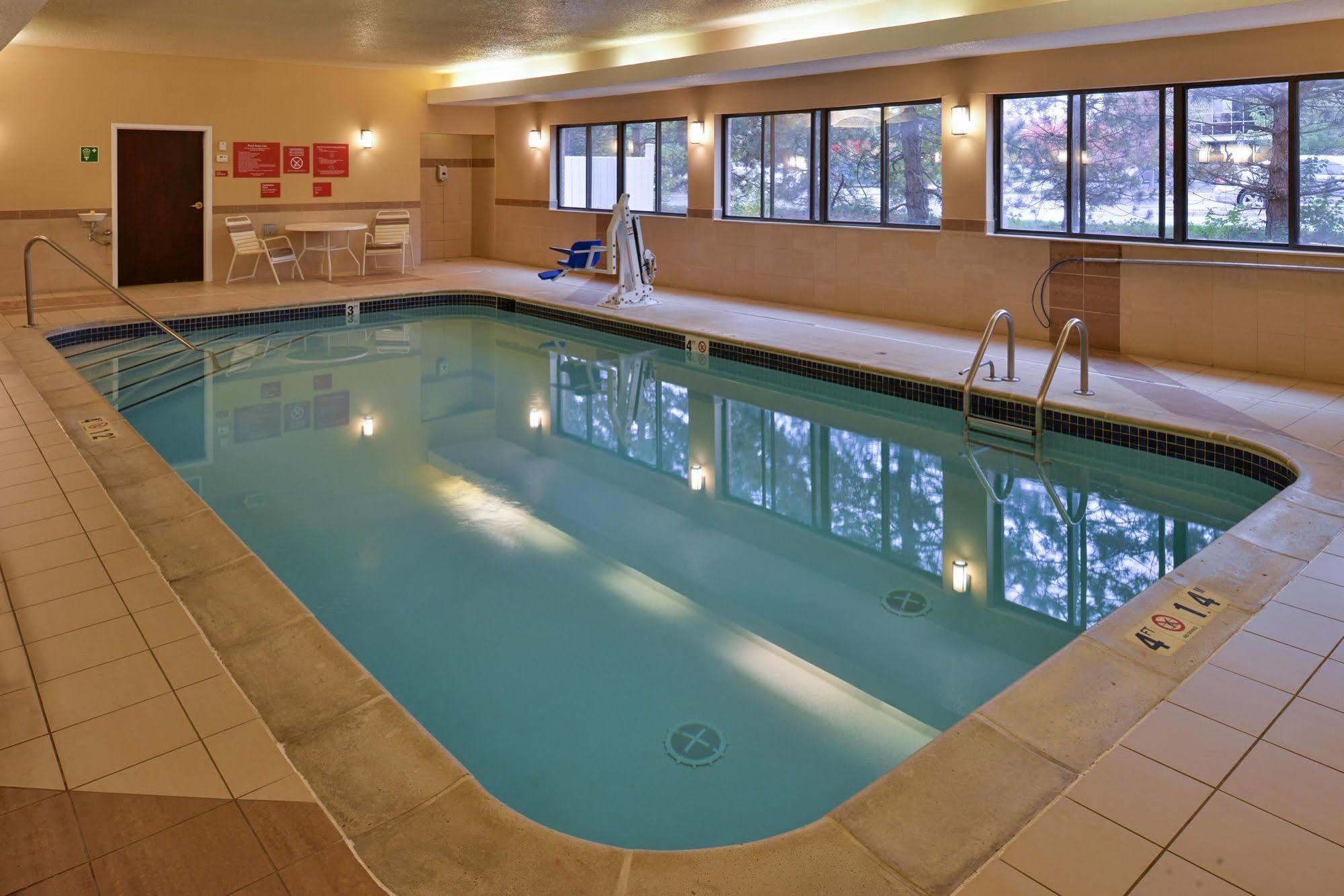 Towneplace Suites Detroit וורן מראה חיצוני תמונה