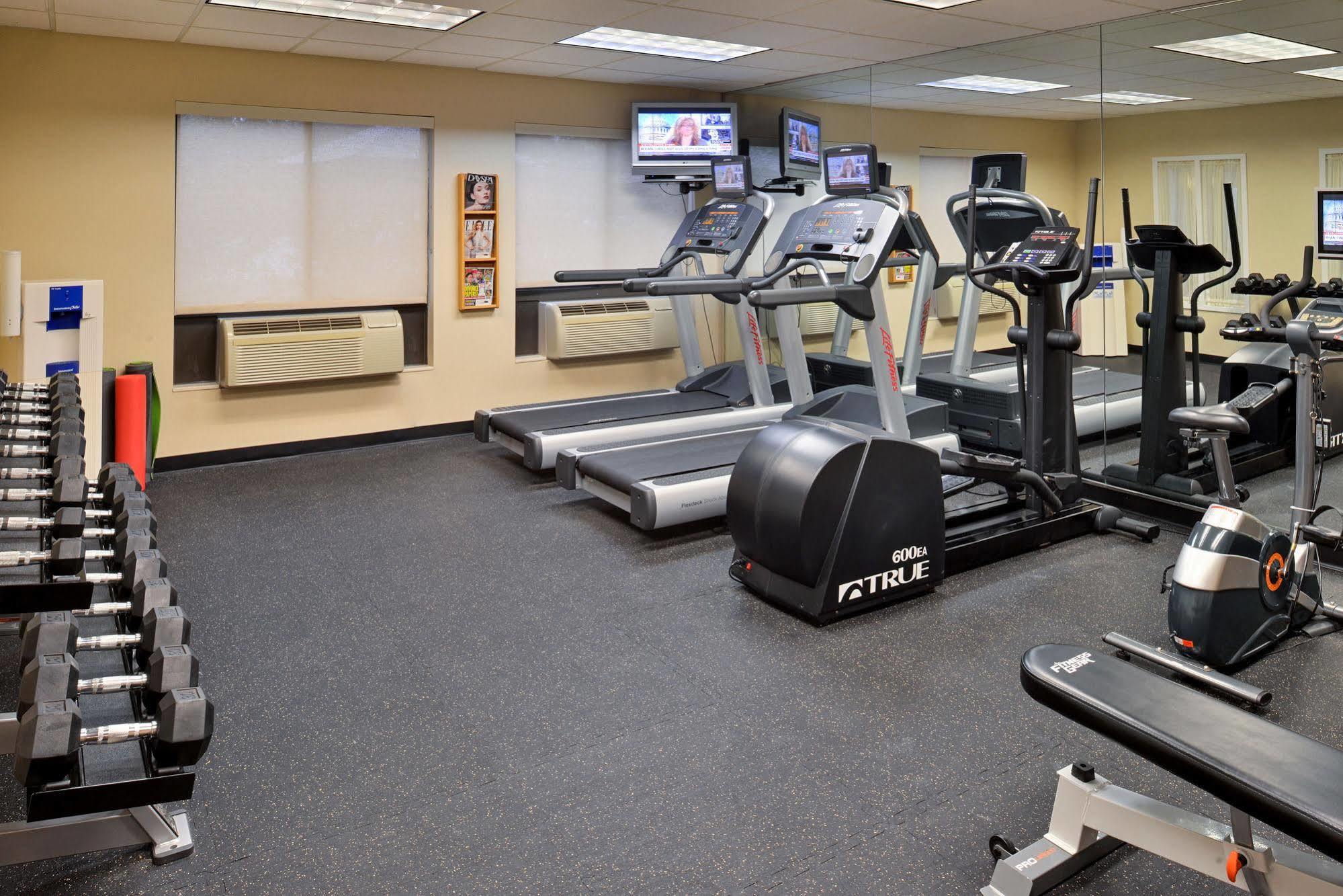 Towneplace Suites Detroit וורן מראה חיצוני תמונה